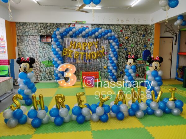 Mickey-Theme-Balloon-Decoration